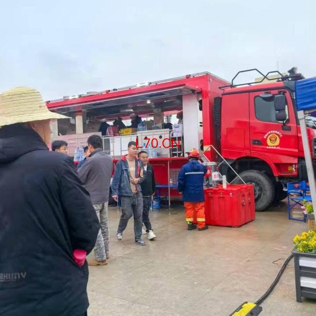 探访青海海西州大柴旦震区安置点 余震不断救援迅速